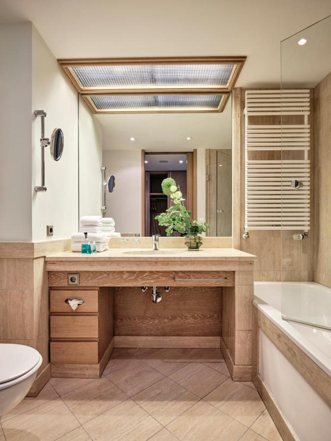 Hotel Zur Post Ашхайм Екстериор снимка
