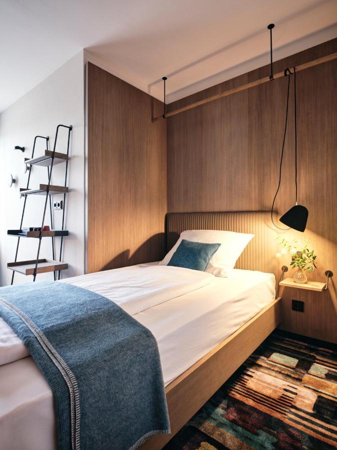 Hotel Zur Post Ашхайм Екстериор снимка