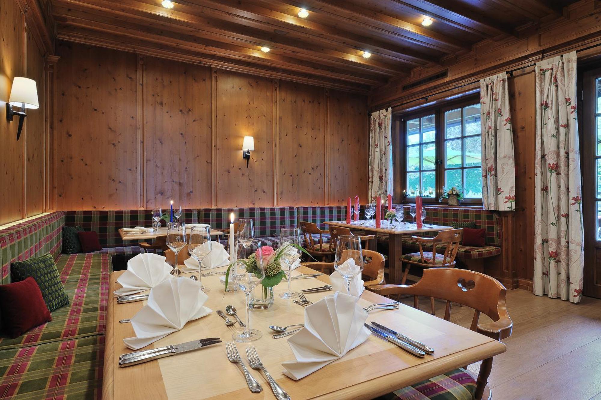 Hotel Zur Post Ашхайм Екстериор снимка